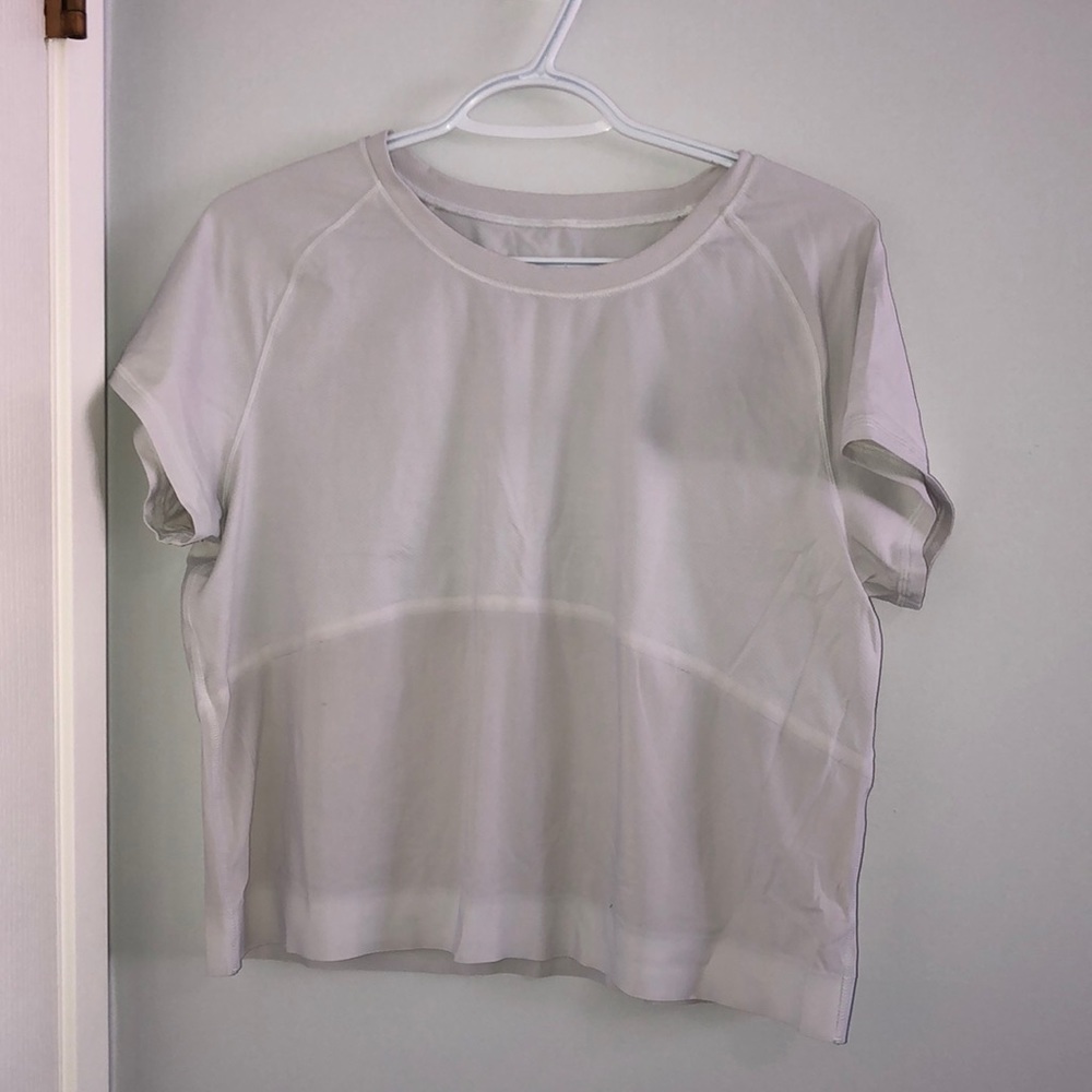 Lululemon tee